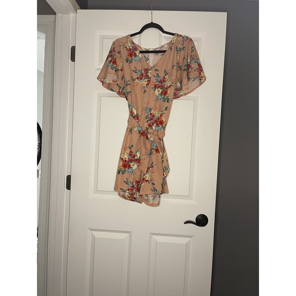 Fsl Apparel V Neck Wrap Floral Romper Flutter Sleeve Large Nwt